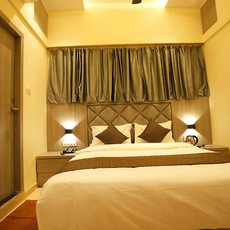 Hotel Boston 孟买 外观 照片