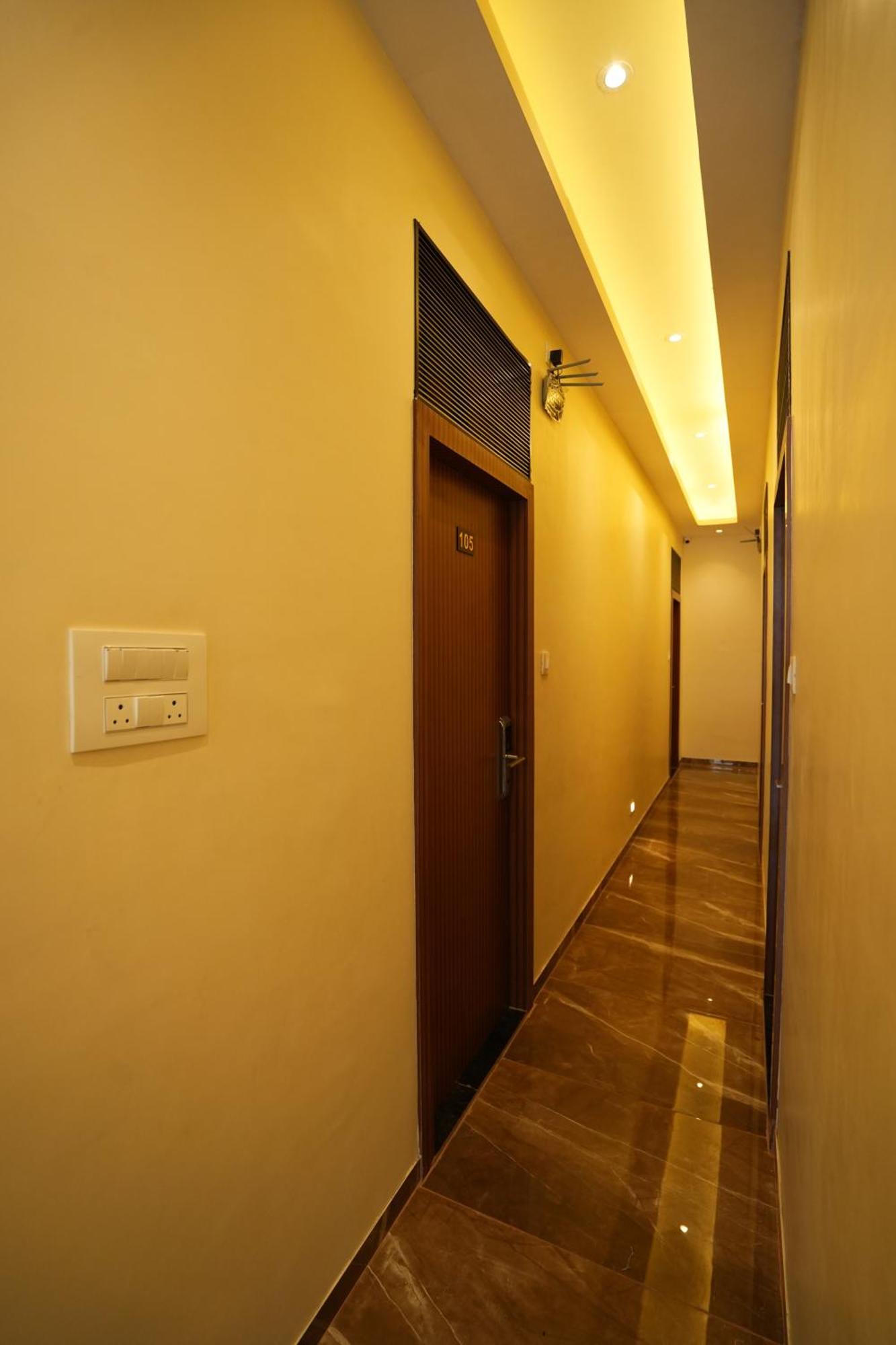 Hotel Boston 孟买 外观 照片